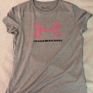 Grey Under Armor shirt